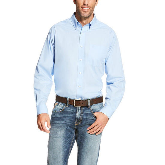 Ariat® Men's Wrinkle Free Light Blue Long Sleeve Button Shirt 10020329