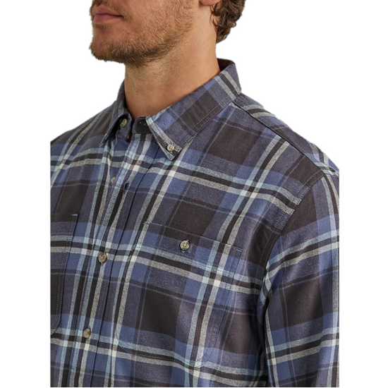 Wrangler Men's Rugged Wear Navy Indigo Plaid Flannel Shirt 112330380