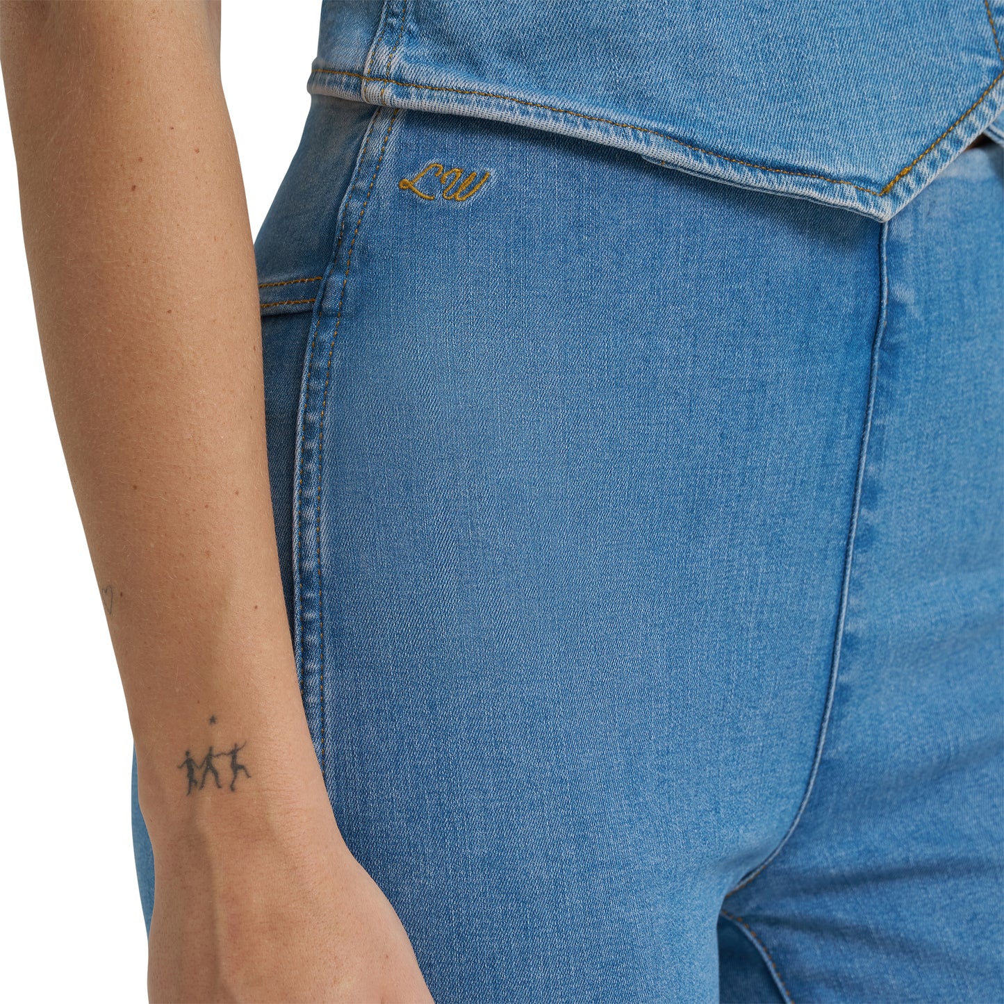 Wrangler X Lainey Wilson Ladies Blue Pull On Flare Jean 112375596