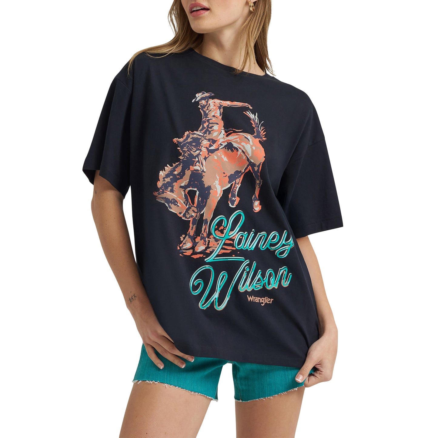 Wrangler X Lainey Wilson Ladies Rider Black T-Shirt 112375645