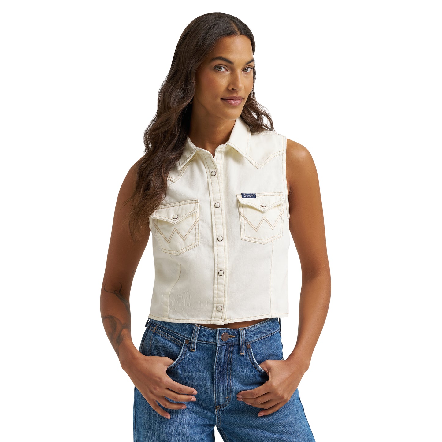 Wrangler Ladies Retro Punchy White Sleeveless Denim Snap Shirt 112379493