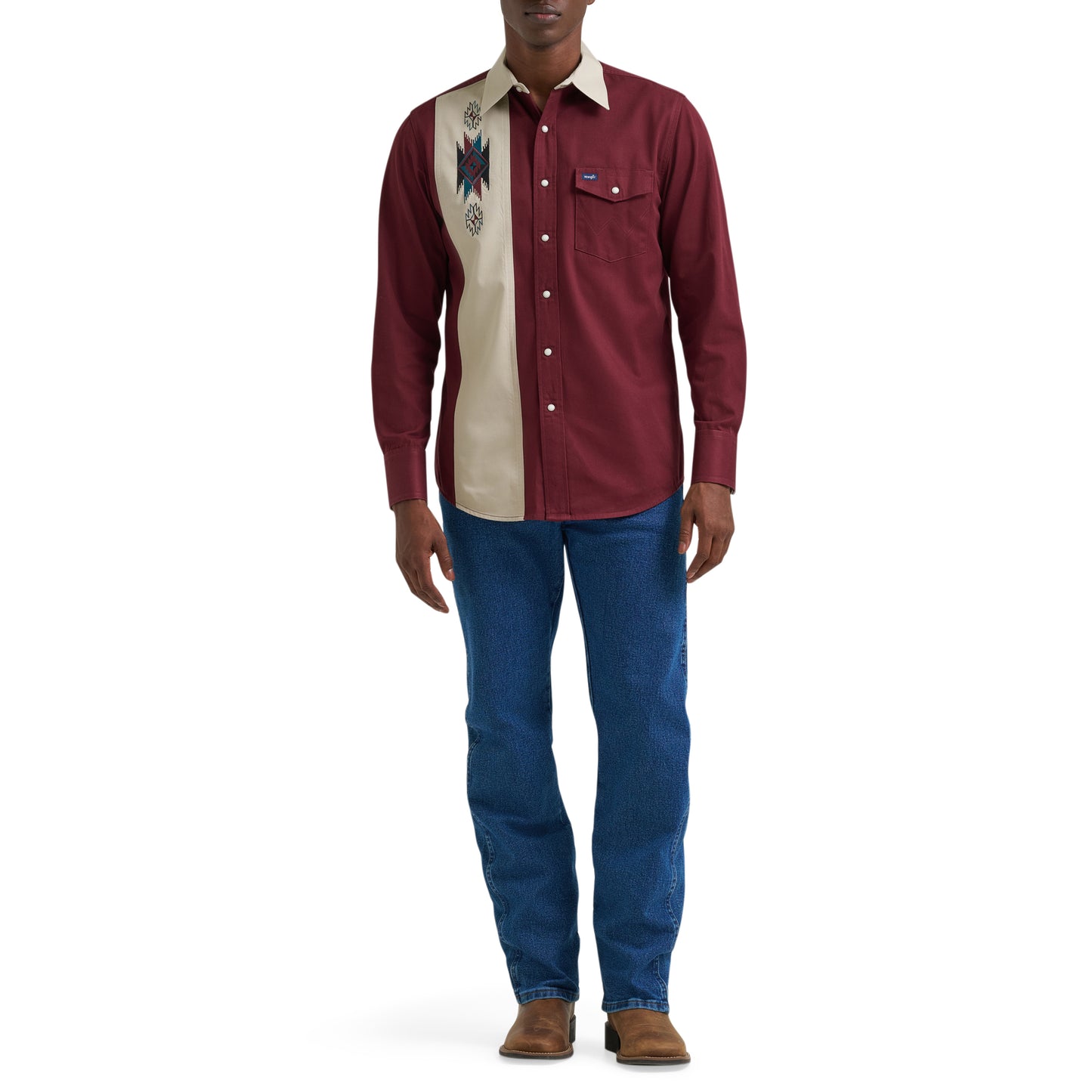 Wrangler Men's Vintage Inspired Classic Fit Red Button Down 112382000