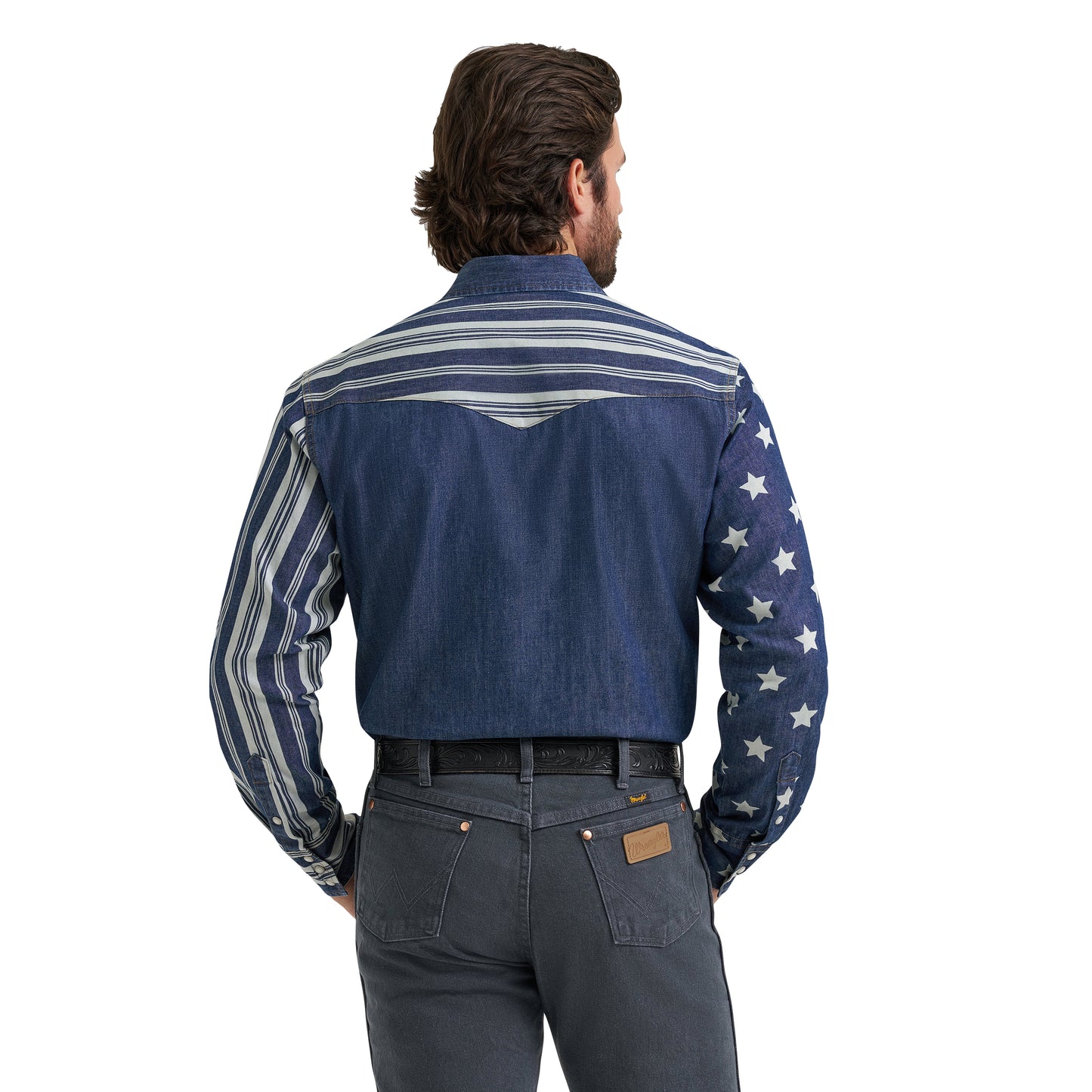Wrangler Men's Vintage Inspired Classic Fit Indigo Button Down 112382001