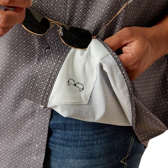 Ariat Men's VentTEK Classic Fit Button Down Shirt 10058815