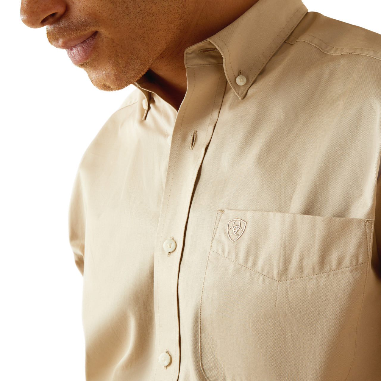 Ariat Men's Lightweight Solid Twill Classic Fit Shirt 10058558