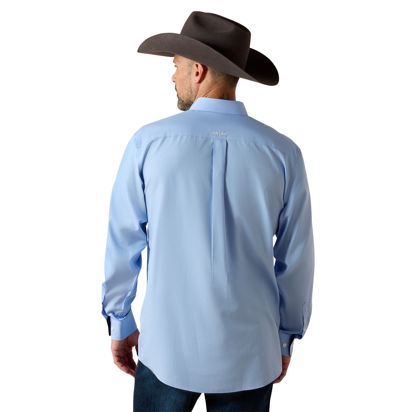Ariat® Men's Wrinkle Free Light Blue Long Sleeve Button Shirt 10020329