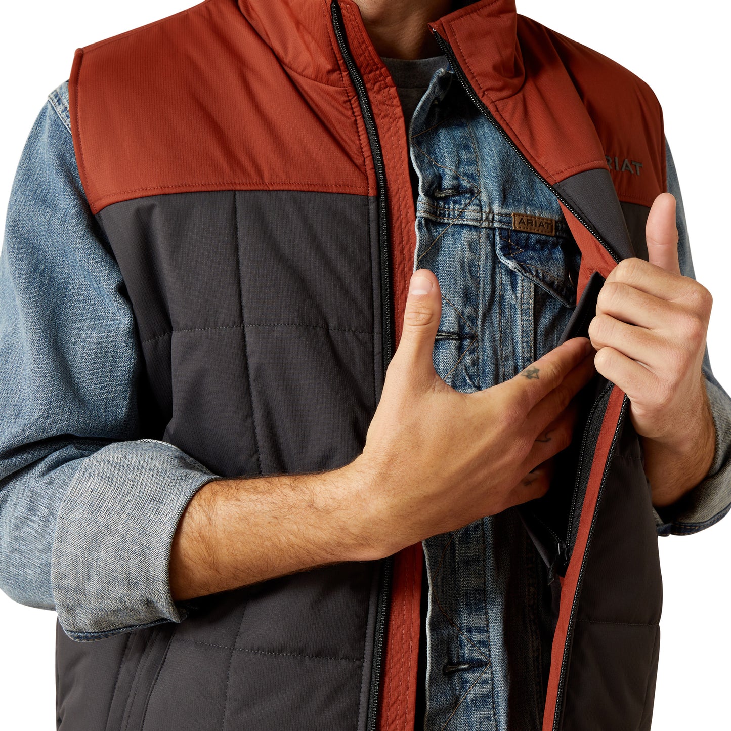 Ariat Men's Crius Smoked Paprika & Phantom Insulated Vest 10062604
