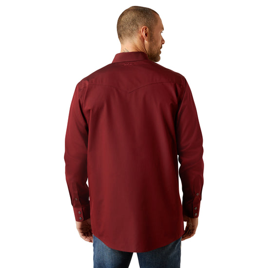 Ariat Men's Wrinkle Free Pinpoint Oxford Fitted Burgundy Snap Shirt 10065913