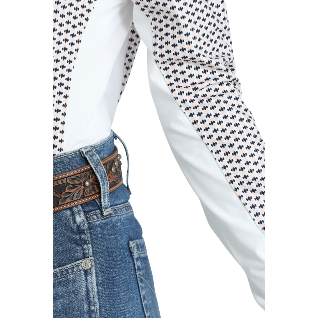 Cinch Ladies White Geometric Print Hybrid Snap Shirt MSK7917005