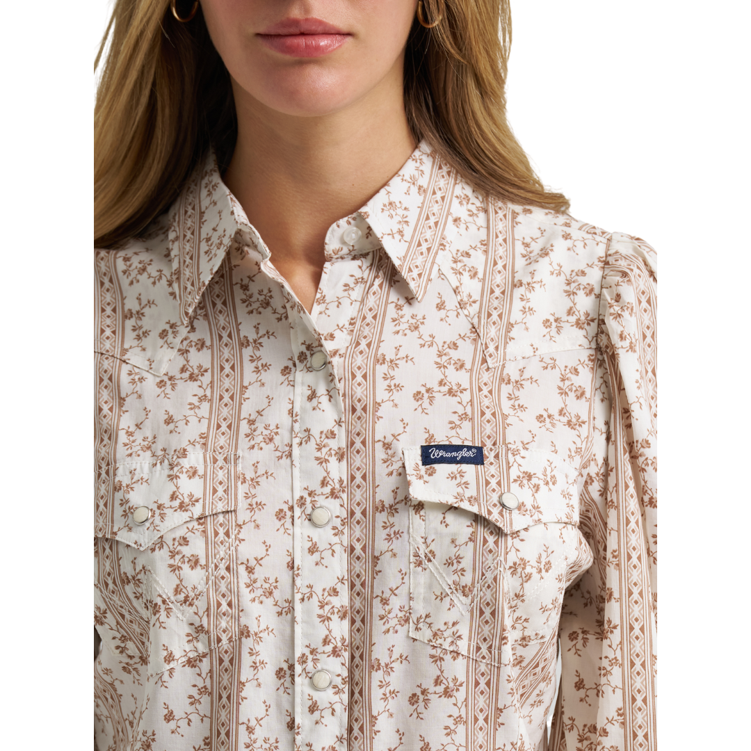Wrangler Ladies Retro Americana White Western Button Down 112382517