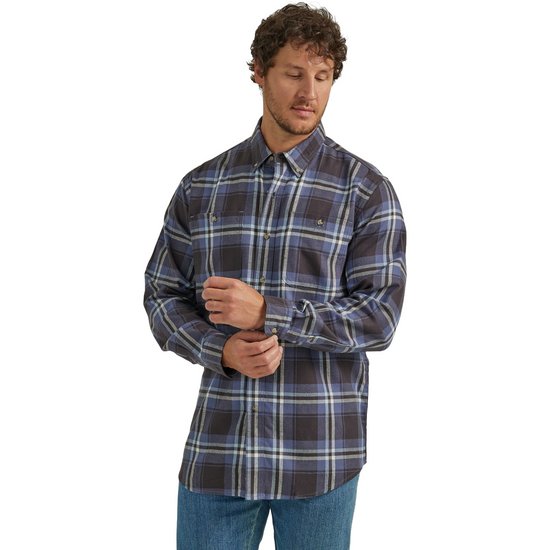 Wrangler Men's Rugged Wear Navy Indigo Plaid Flannel Shirt 112330380