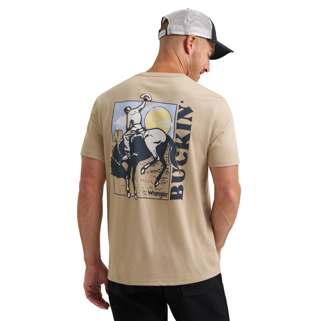 Wrangler Men's Trench Coat Heather Buckin' Graphic T-Shirt 112372847