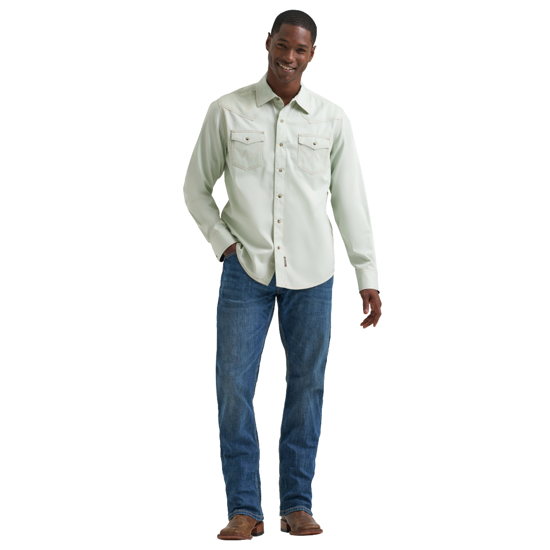 Wrangler Men's Retro Premium Green Modern Fit Snap Shirt 112378802
