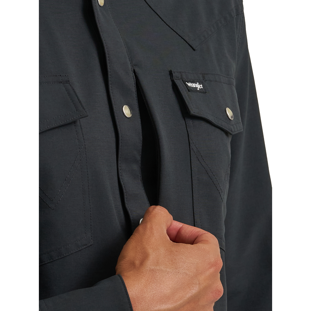 Wrangler X ATG Men's Technical Solid Jet Black Snap Shirt 112384707