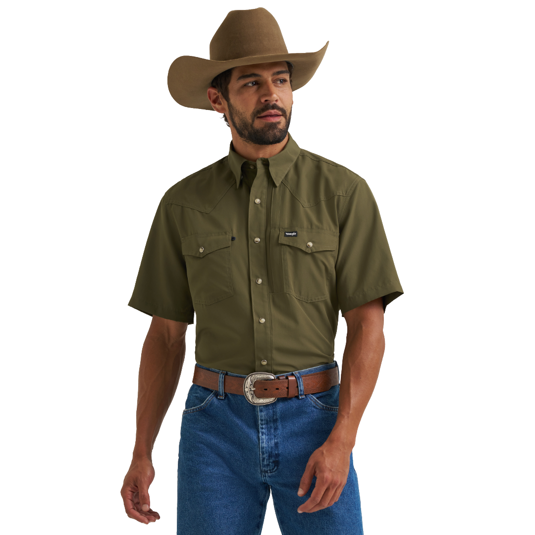 Wrangler Men's ATG-X Western Performance Relaxed Fit Olive Night Button Down 112382383