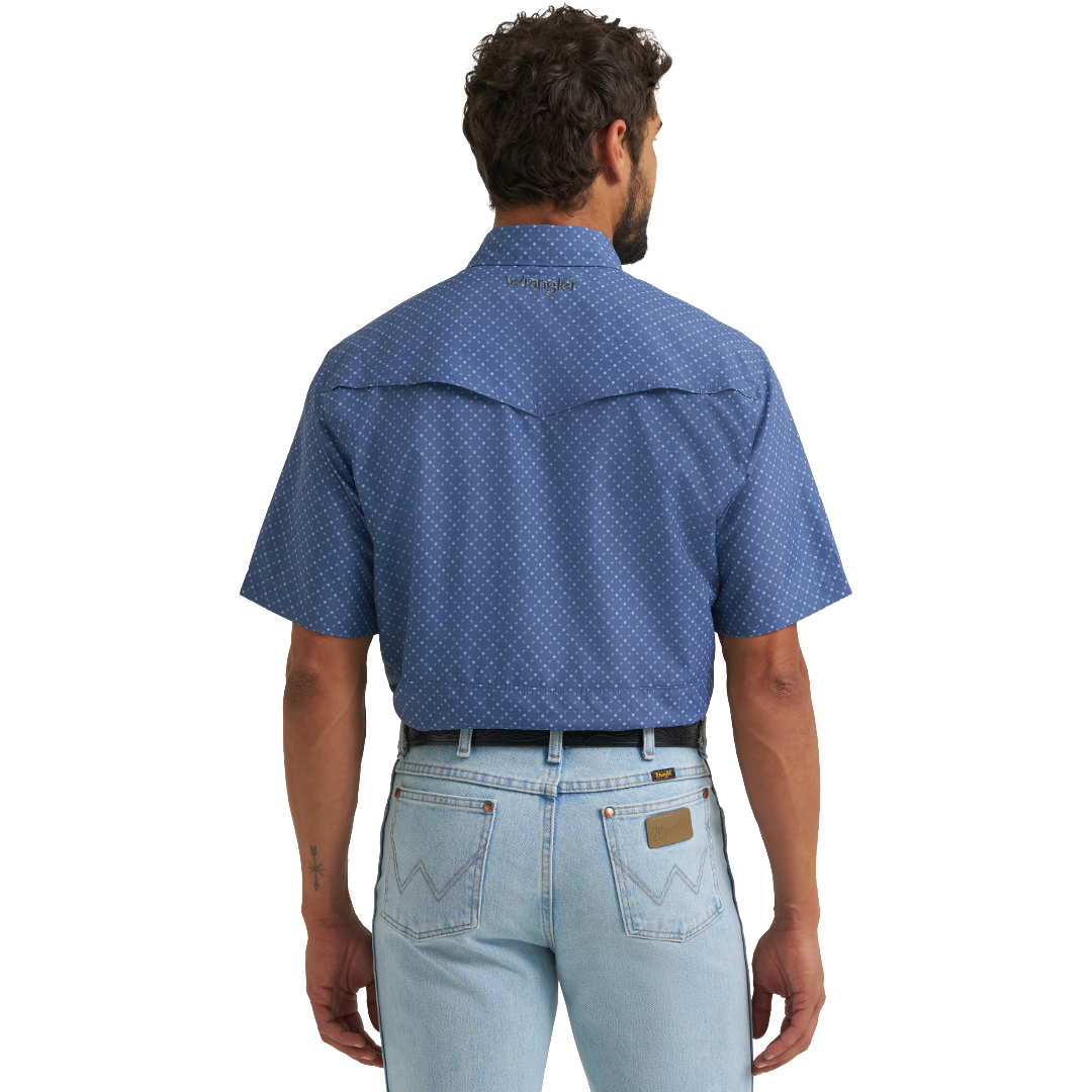 Wrangler Men's ATG-X Western Performance Relaxed Fit Vintage Indigo Lattice Button Down 112382437