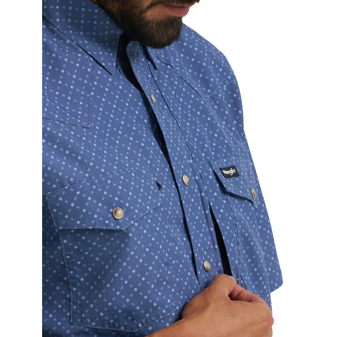 Wrangler Men's ATG-X Western Performance Relaxed Fit Vintage Indigo Lattice Button Down 112382437