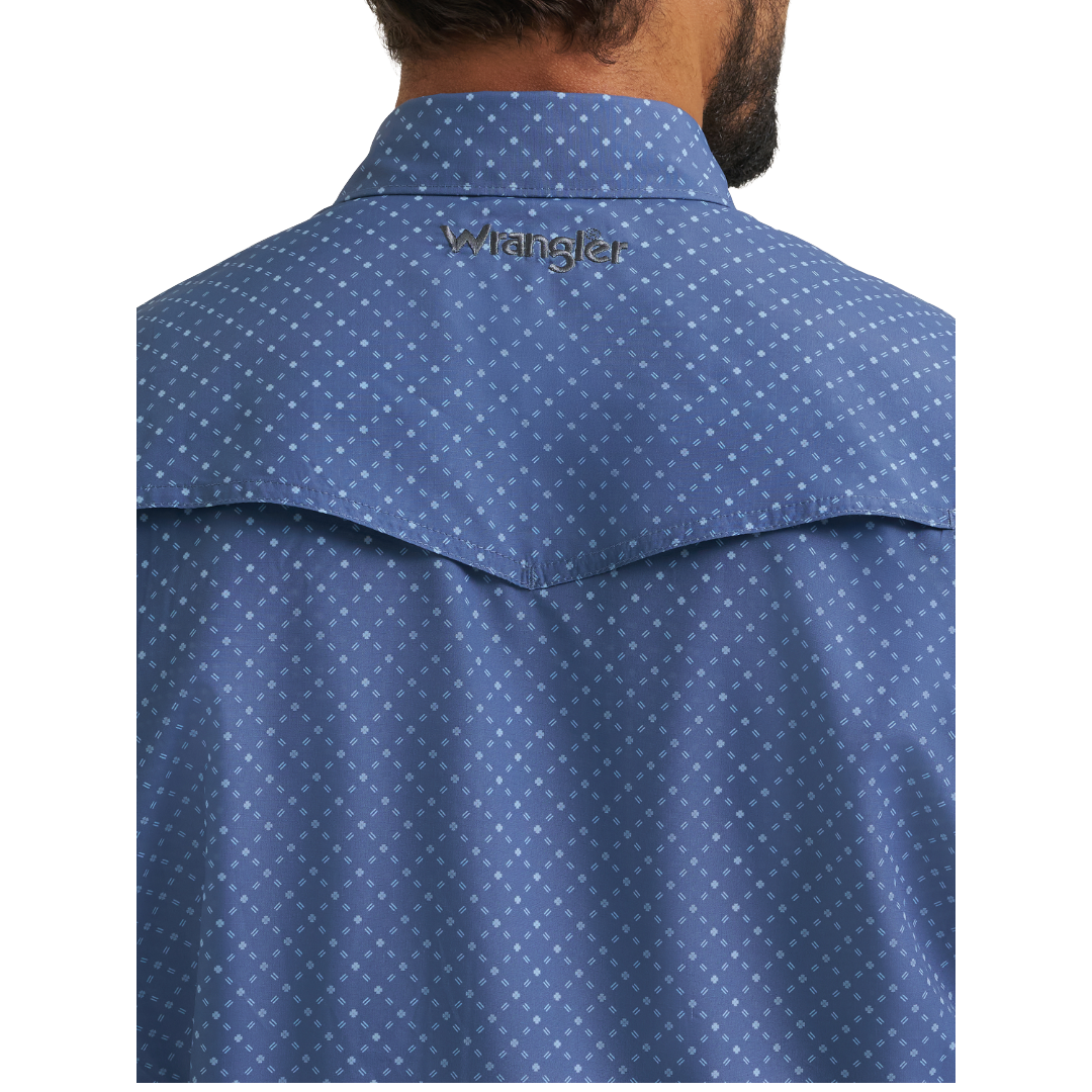 Wrangler Men's ATG-X Western Performance Relaxed Fit Vintage Indigo Lattice Button Down 112382437