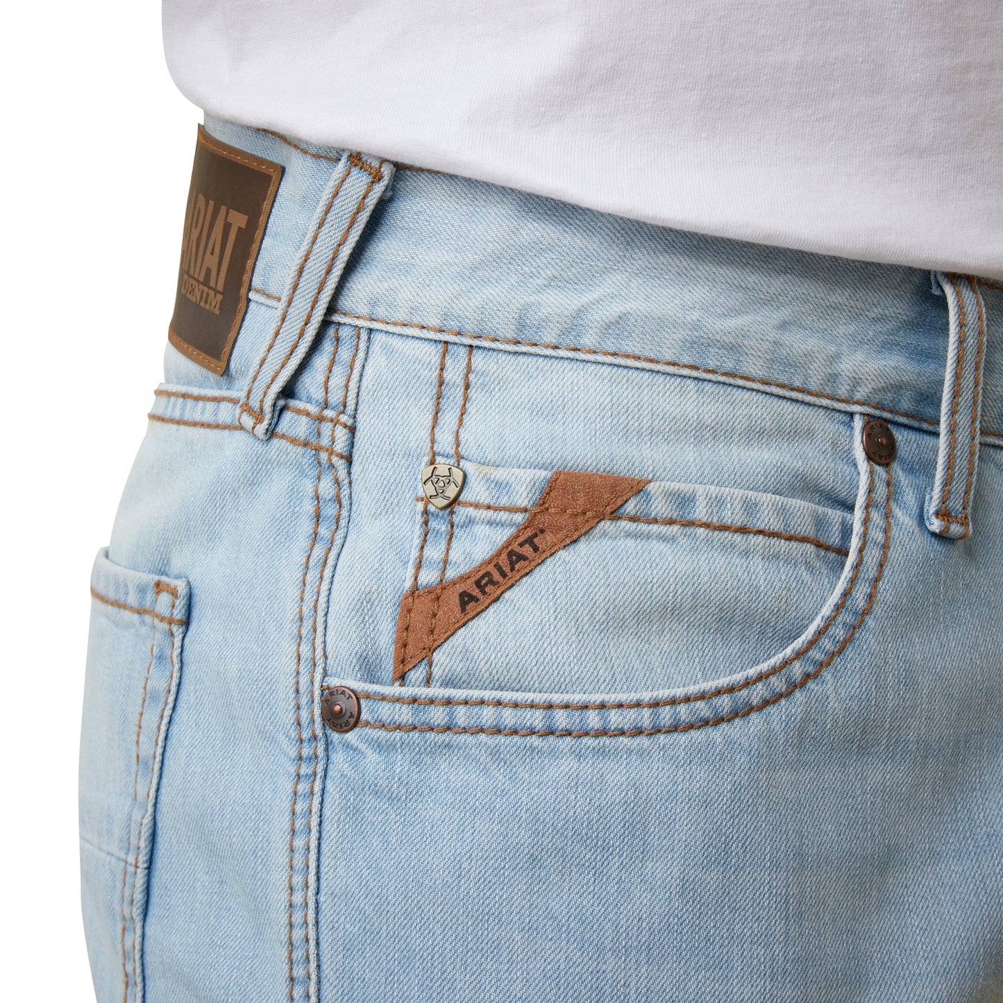 Ariat Men's Eli M5 Mid-Rise Zuma Straight Leg Jean 10045228