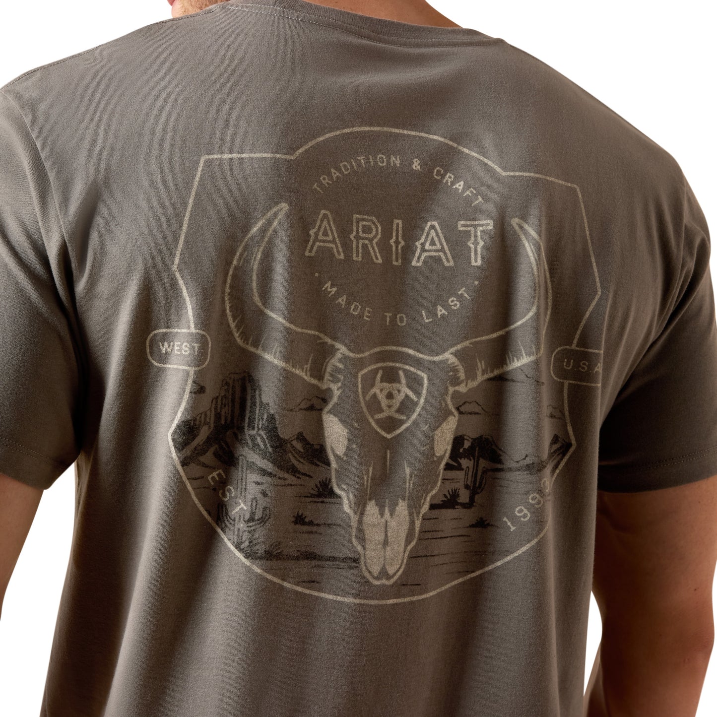 Ariat Men's Desert Badge Tradition Smoked Pearl T-Shirt 10073415
