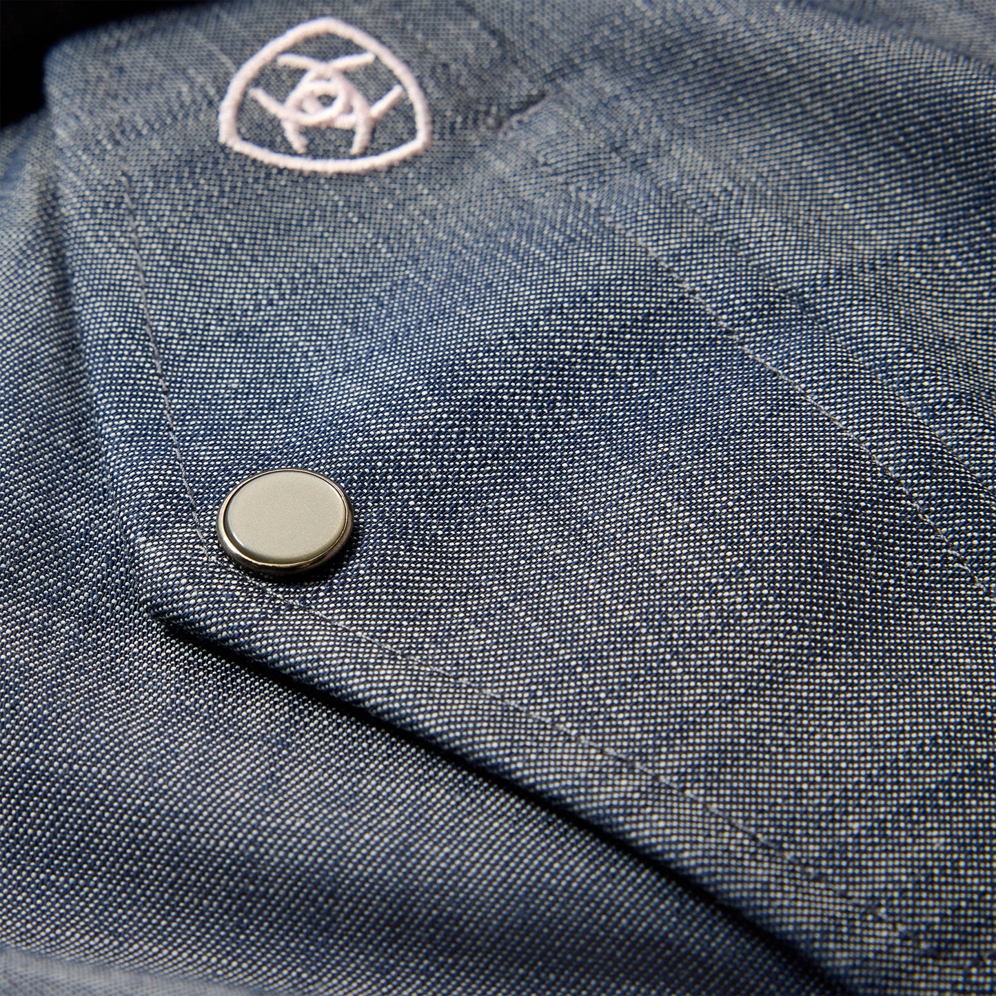 Ariat Men's Wrinkle Free Refined Slub Chambray Blue Snap Shirt 10073488