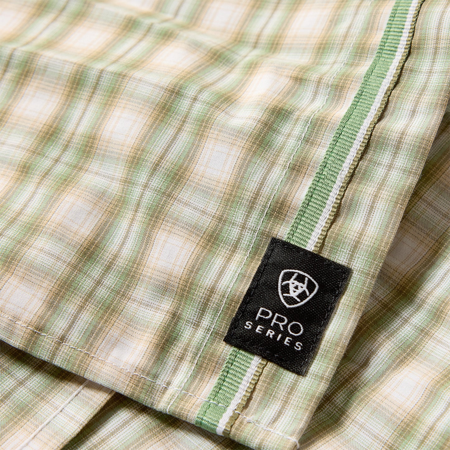 Ariat Men's Pro Series Fraser White Multi Plaid Snap Shirt 10073516