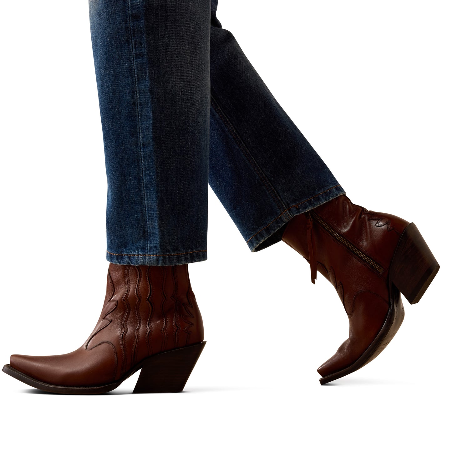 Ariat Ladies Ultra High Rise Relaxed Tomboy Haiti Straight Leg Jeans 10074788