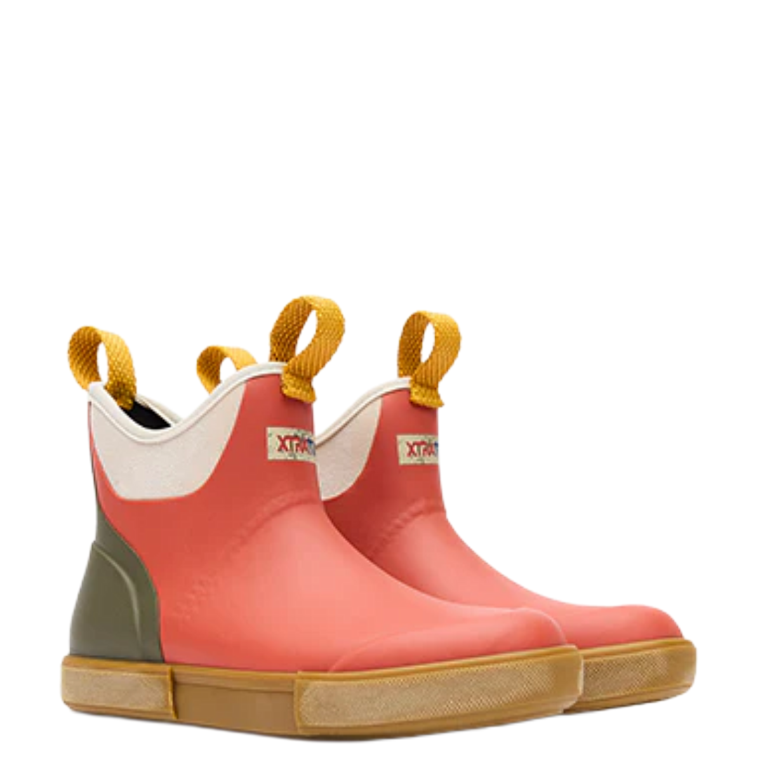 XTRATUF Ladies Vintage Coral Ankle Deck Boots XWABV401
