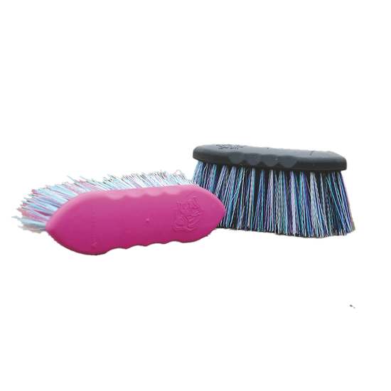 Professional's Choice Tail Tamer Small Flick Brush