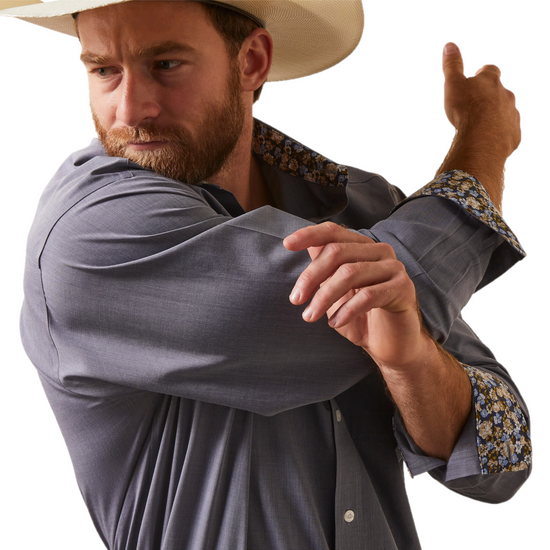 Ariat® Men's Wrinkle Free Solid Mood Indigo Button Down Shirt 10043583