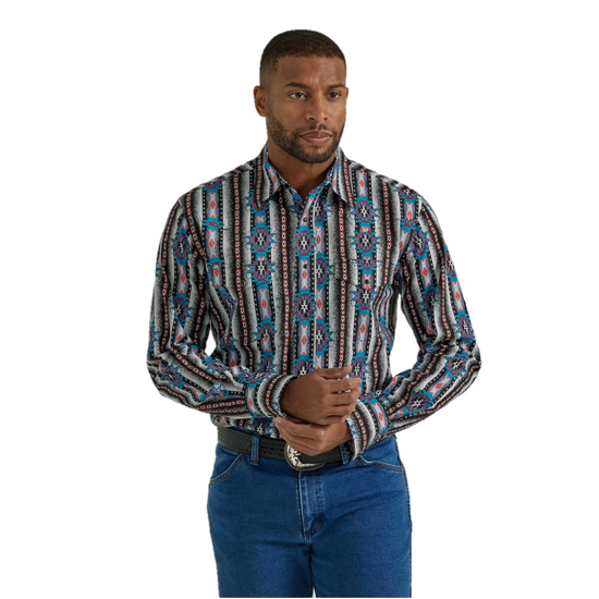 Wrangler® Men's Checotah® Western Long Sleeve Button Down Shirt 2330350