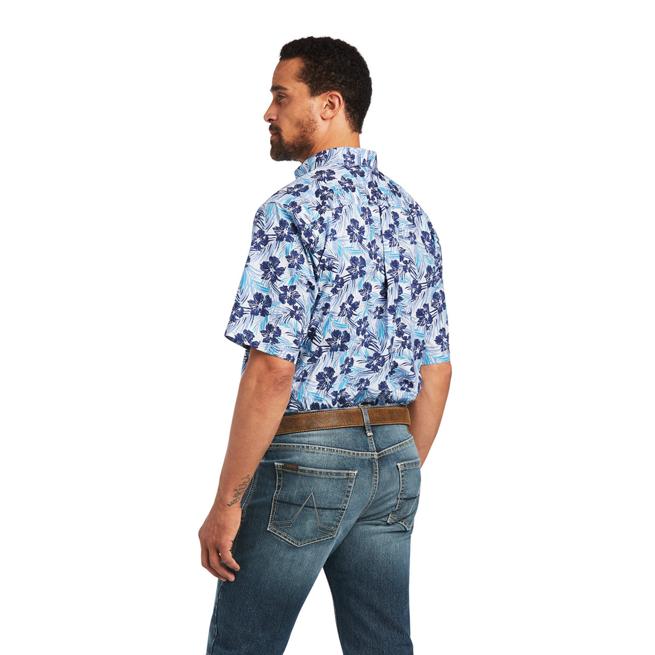 Ariat® Men's Classic Ishan White Short Sleeve Button Up Shirt 10040693