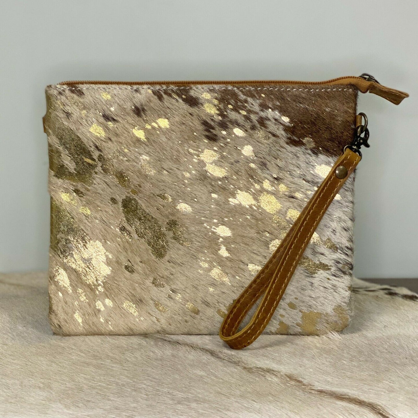 American Darling Brown, White, and Gold Cowhide Crossbody ADBG109ACGO