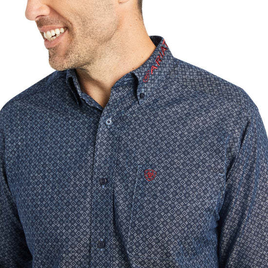 Ariat® Men's Team Logo Cassius Blue Chambray Button Up Shirt 10042358