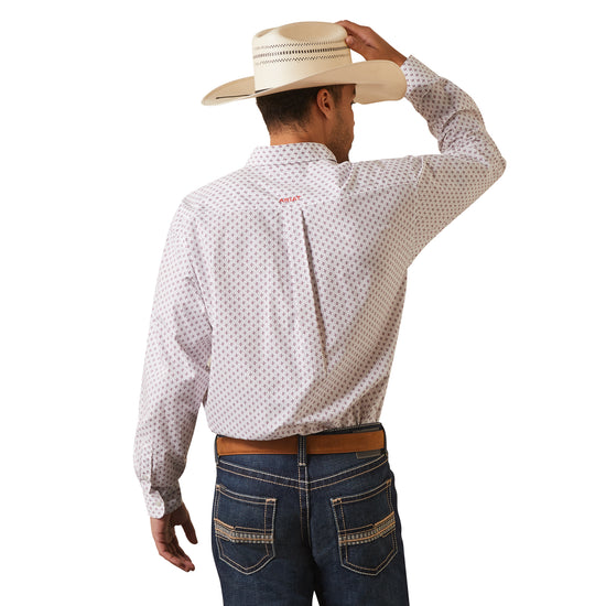Ariat Men's Destin White Classic Long Sleeve Button Down Shirt 10043922