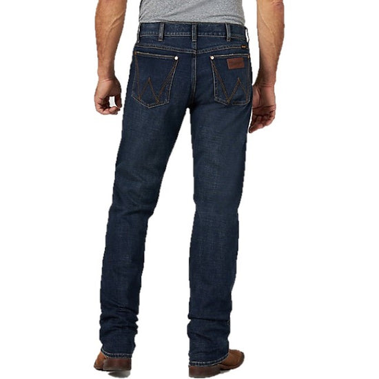 Wrangler Men's Retro Premium Slim Fit Straight Leg Jeans 88MWZJA