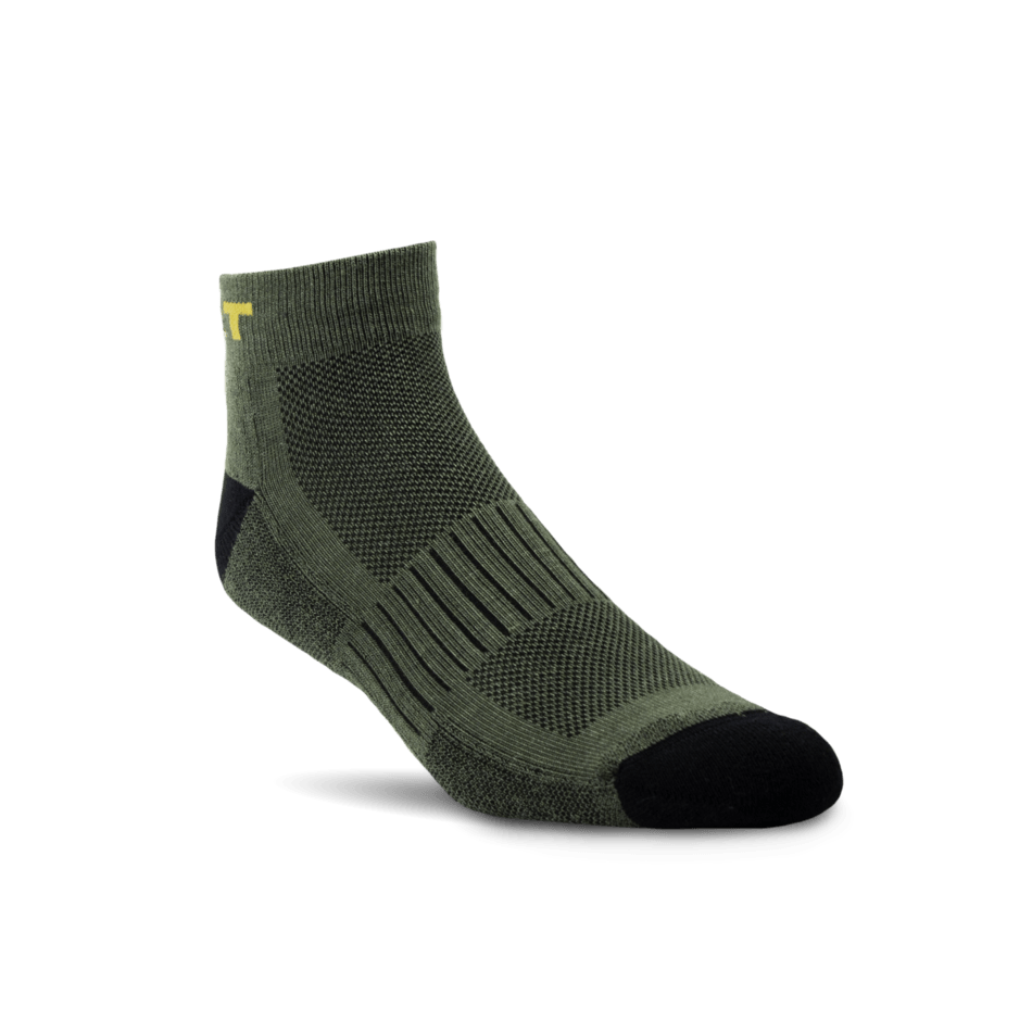 Ariat® Men's Ariat®TEK Series High Performance Olive Socks AR2719-301